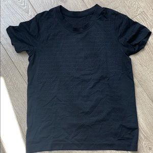 Black Lululemon perforated T-shirt